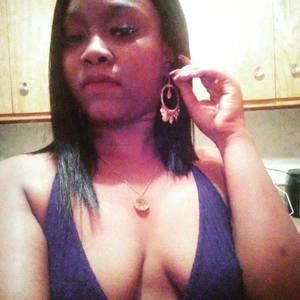 Meet your Posher, Latoya